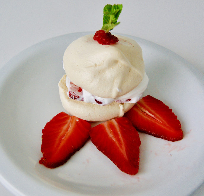 Meringues surprises à la fraise