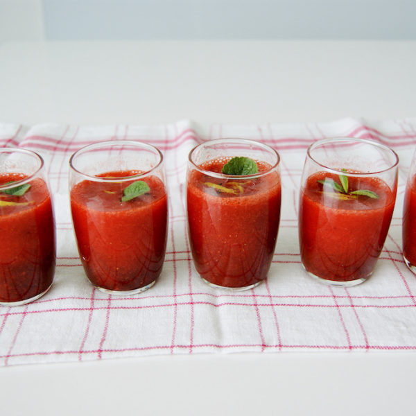 Soupe de fraises au vinaigre balsamique