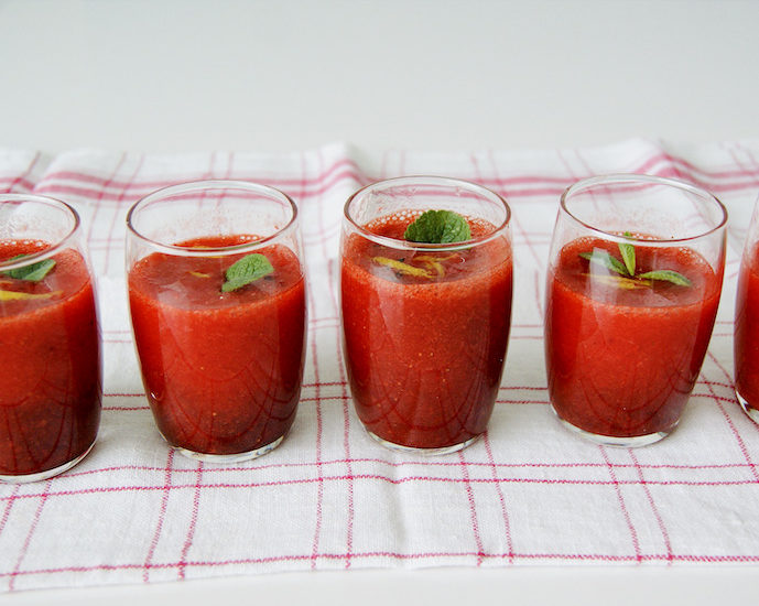 Soupe de fraises au vinaigre balsamique