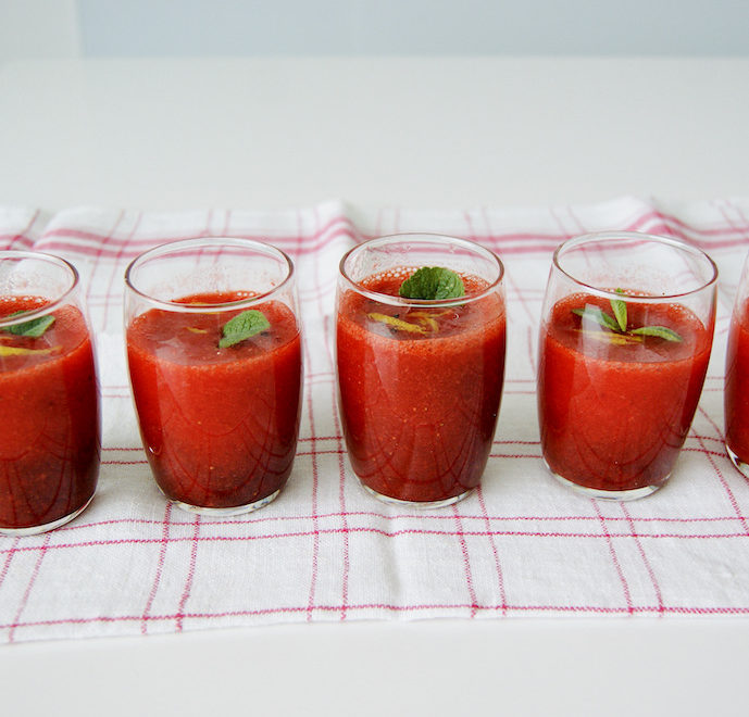 Soupe de fraises au vinaigre balsamique