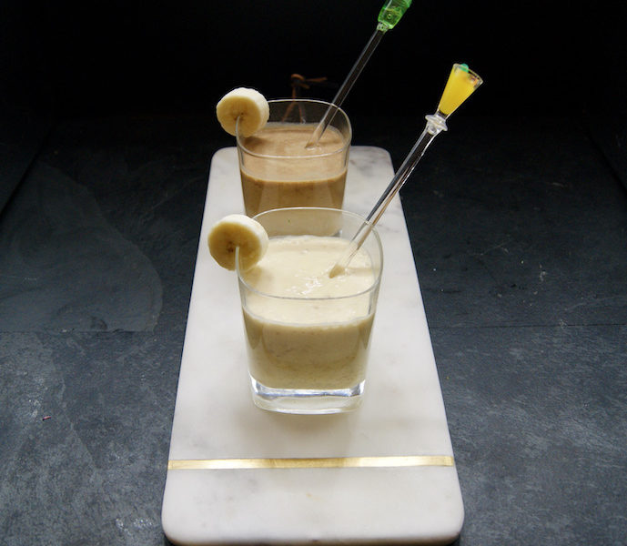 2 smoothies: coco-banane