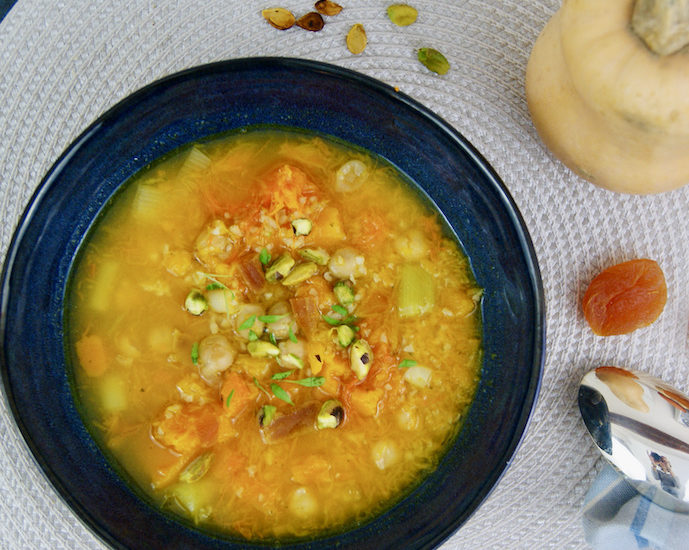 Soupe-repas de courge et de pois chiches