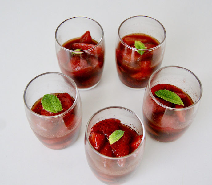 Fraises à la crème balsamique et au miel
