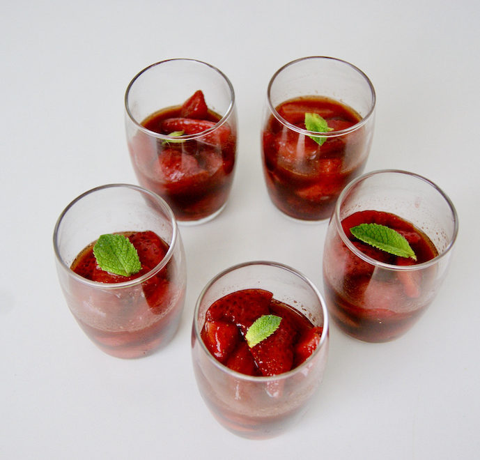 Fraises à la crème balsamique et au miel