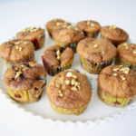 Petits gâteaux aux pêches caramélisées