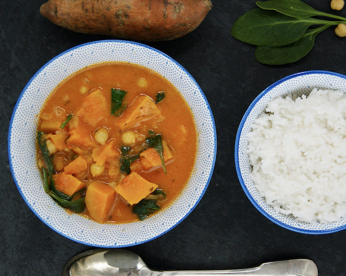 Curry de patates douces et épinards