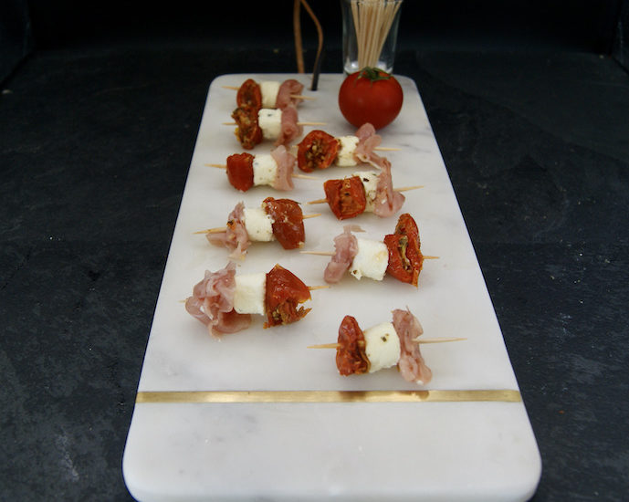 Brochette tomates séchées-fromage persillé