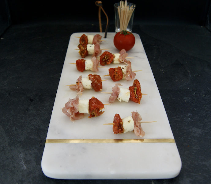 Brochette tomates séchées-fromage persillé