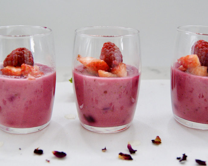 Pouding aux fraises et aux framboises