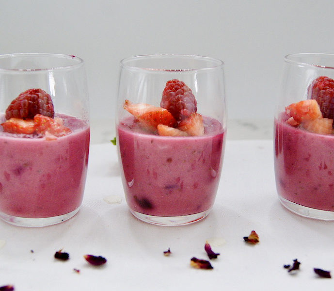 Pouding aux fraises et aux framboises