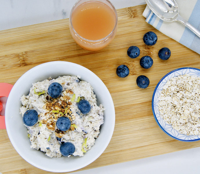 Overnight porridge aux myrtilles