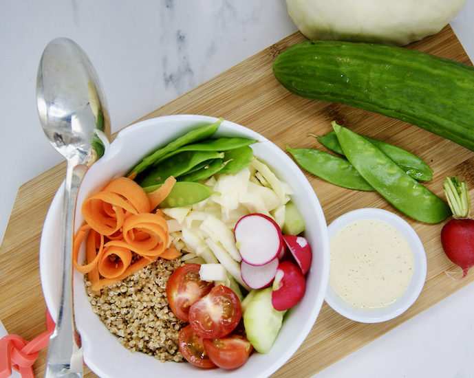 Buddha bowl et mayonnaise aux noix de cajou