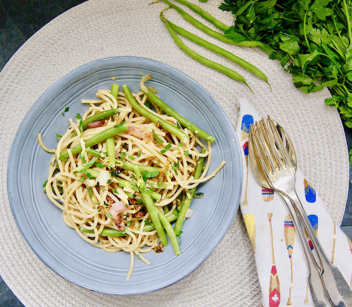 Carbonara au citron, lardons et haricots verts
