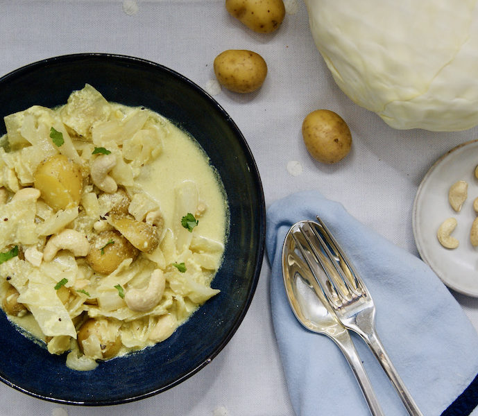 Curry de pommes de terre au chou vert