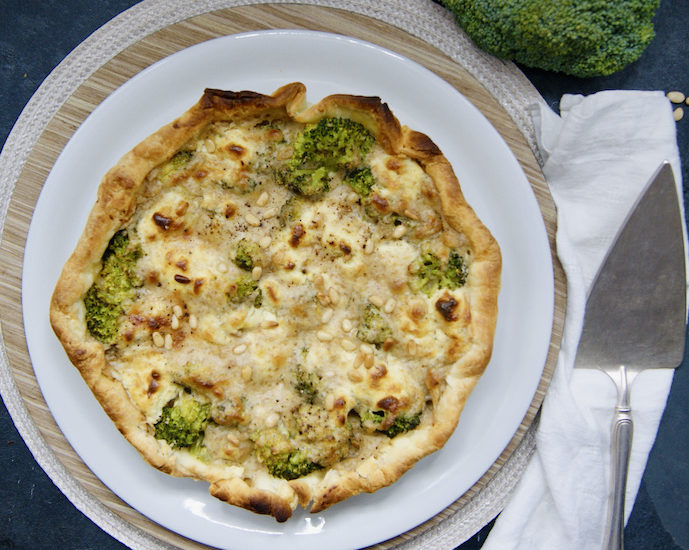 Tarte au brocoli et pignons