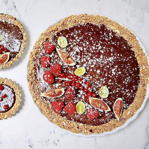 Tarte au chocolat noir et fruits rouges