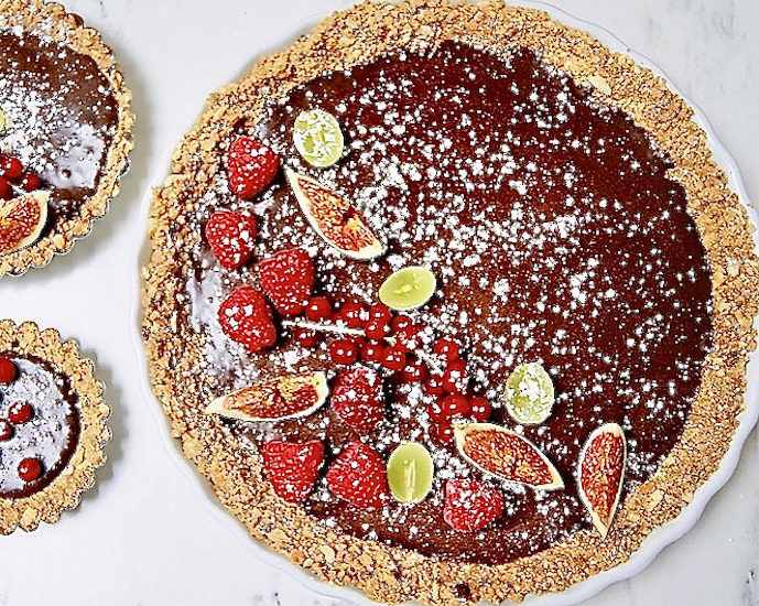 Tarte au chocolat noir et fruits rouges