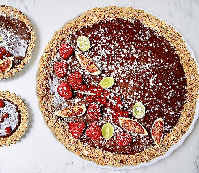 Tarte au chocolat noir et fruits rouges