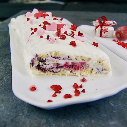 Bûche de Noël sans gluten aux fruits rouges