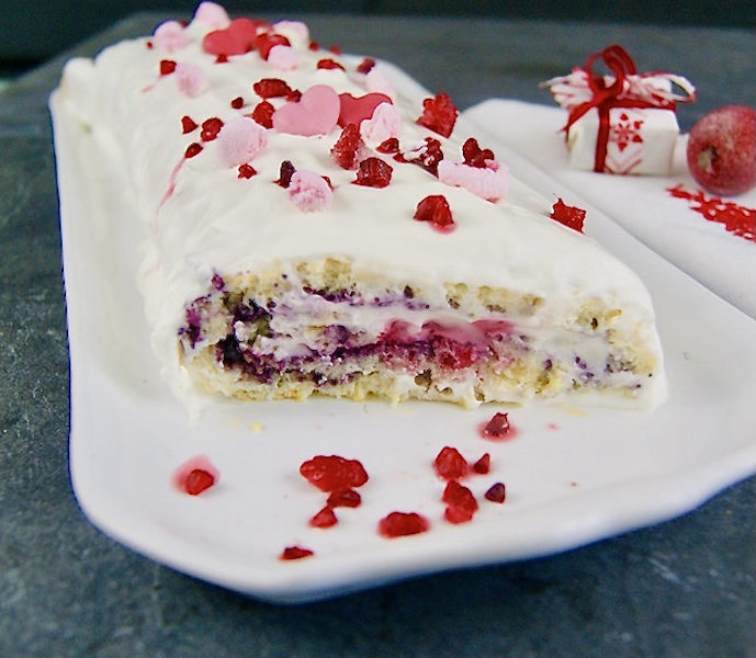 Bûche de Noël sans gluten aux fruits rouges
