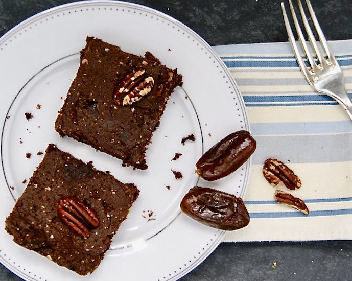 Brownies au chocolat, dattes et noix de pécan
