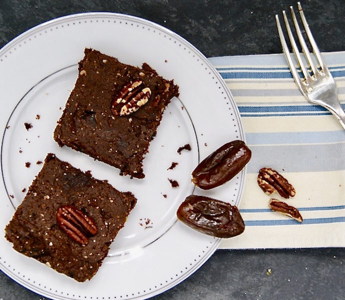 Brownies au chocolat, dattes et noix de pécan