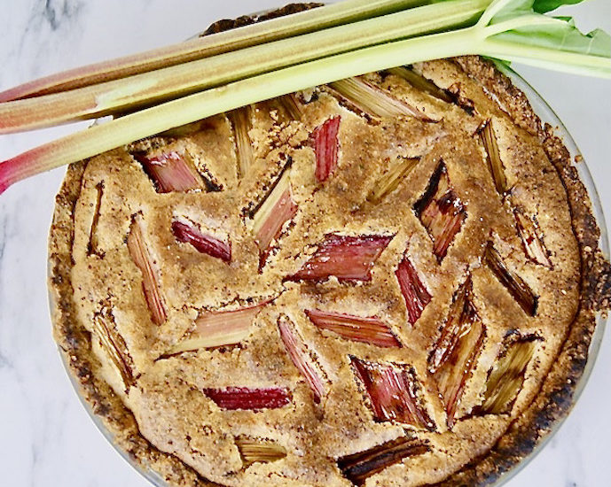Tarte rhubarbe et noisettes