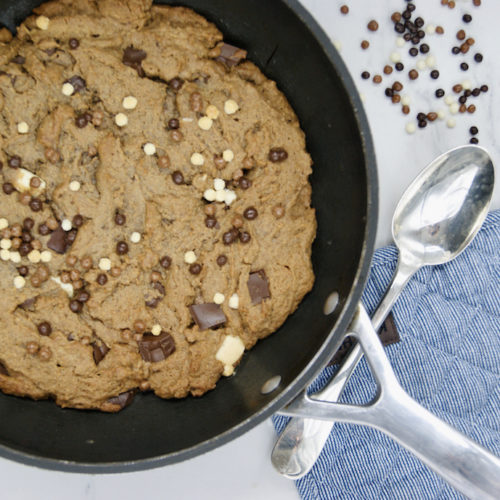 Cookie géant à la poêle à partager