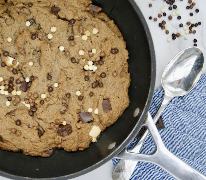 Cookie géant à la poêle à partager