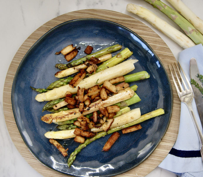Asperges au tofu et beurre balsamique