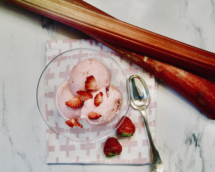 Glace fraise-rhubarbe