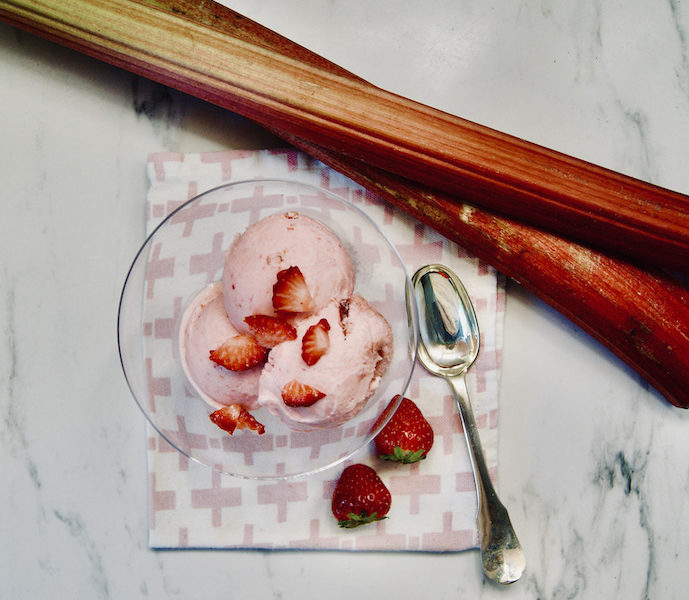 Glace fraise-rhubarbe