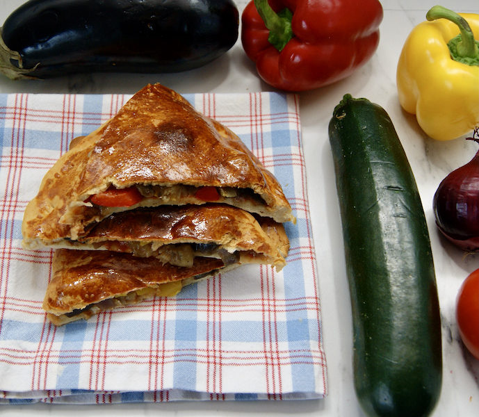 Pizza calzone aux légumes d&rsquo;été