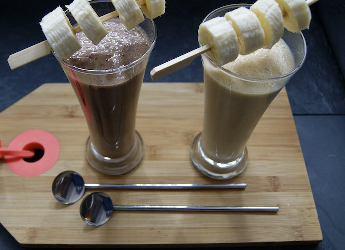 Milkshakes de rêve au chocolat et à la banane