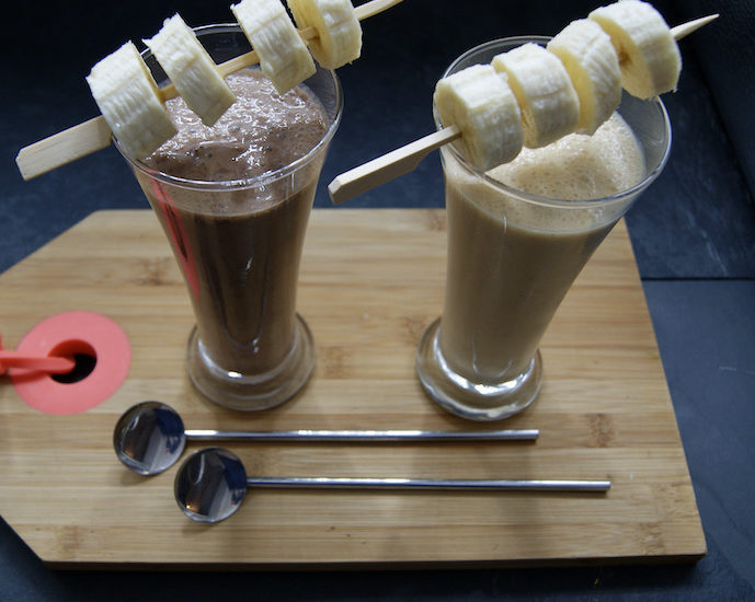 Milkshakes de rêve au chocolat et à la banane