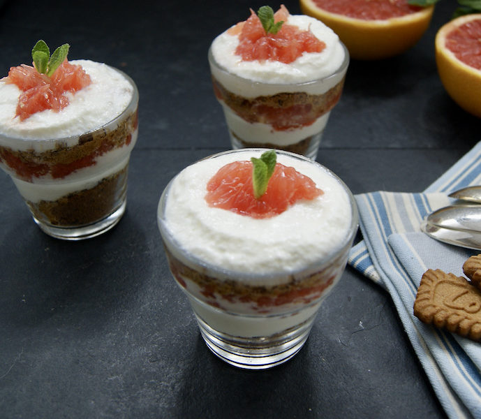 Tiramisu léger au pamplemousse rose
