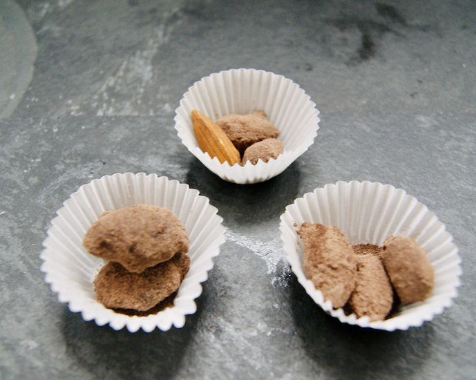 Pralines au chocolat noir