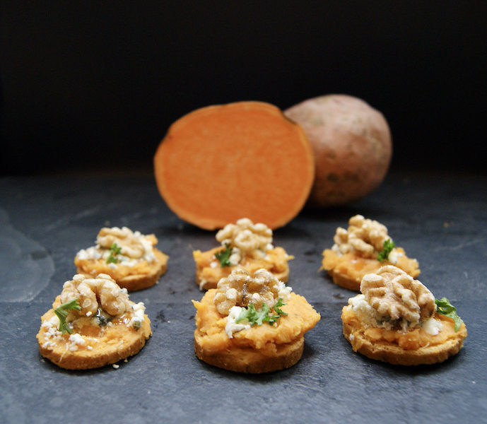 Toasts patate douce et fromage bleu