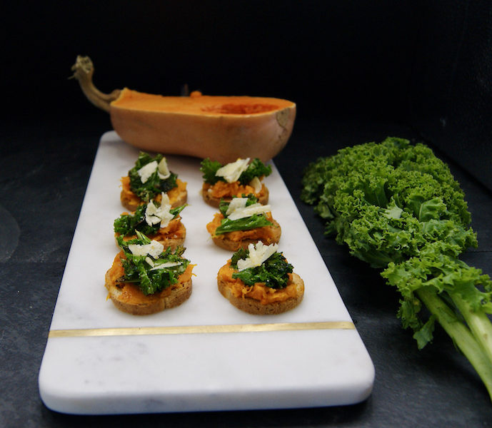 Toasts kale-potiron