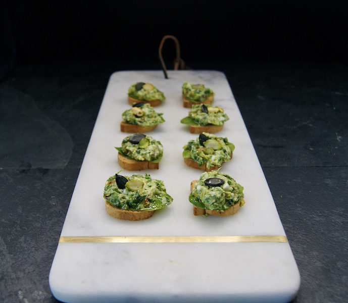 Toasts au pesto de feta