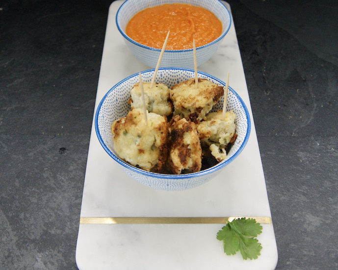 Boulettes de poisson, sauce aux poivrons
