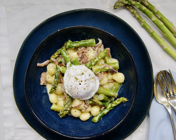 Gnocchi aux asperges et oeuf poché