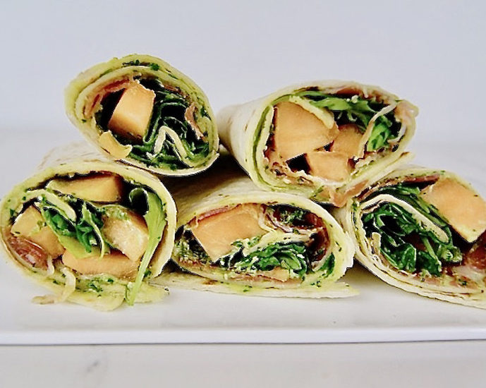 Wrap au pesto, melon et jambon de Parme