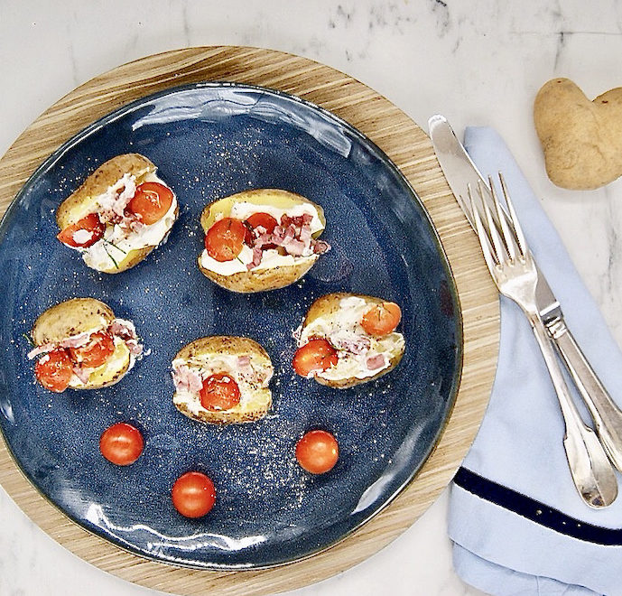 Pommes de terre farcies au fromage frais et lardons