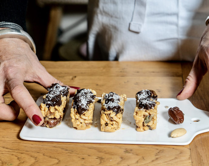 Barres aux dattes, noix et riz soufflé