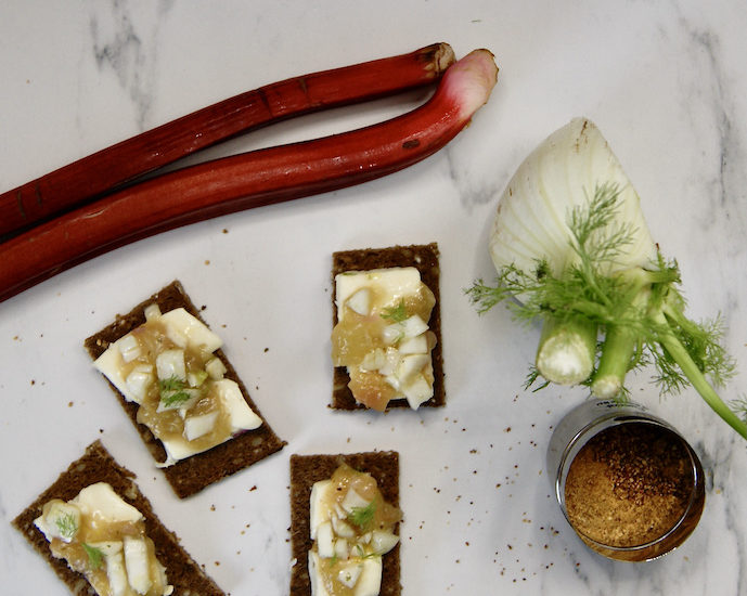Canapé à la rhubarbe