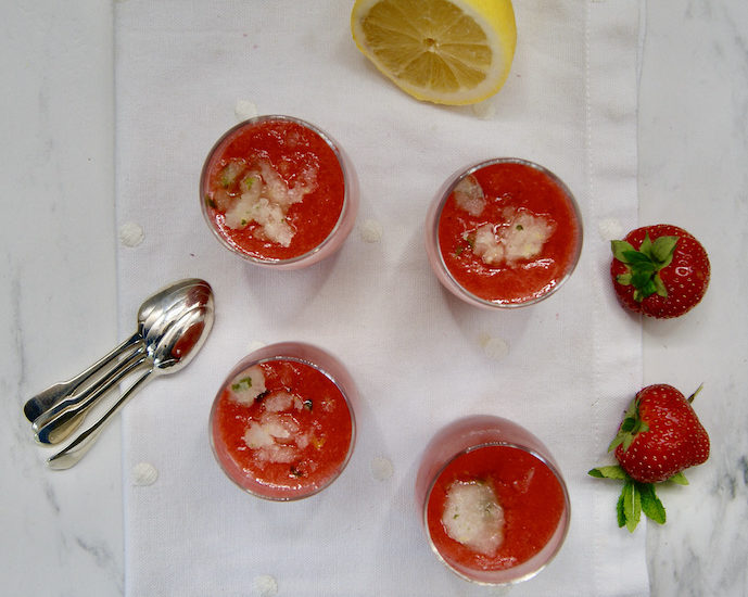 Soupe de fraises et granité de citron à la menthe