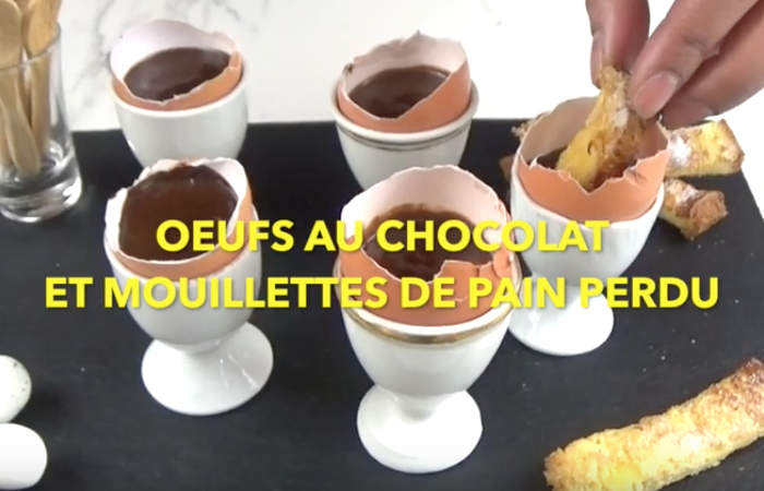 Oeufs de Pâques au chocolat coulant et mouillettes de pain perdu