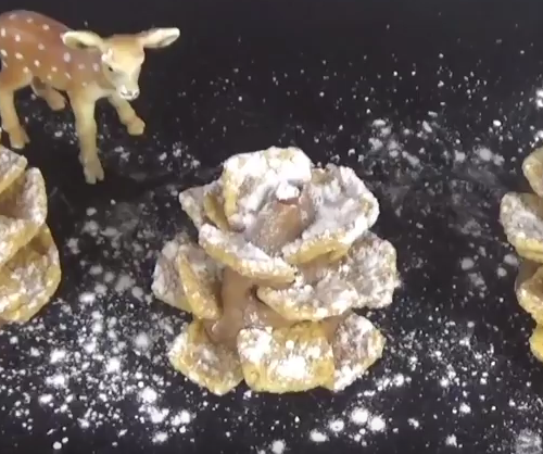 Petites pommes de pin de Noël