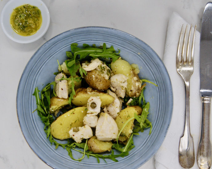 Salade de pommes de terre et poulet, salsa verde